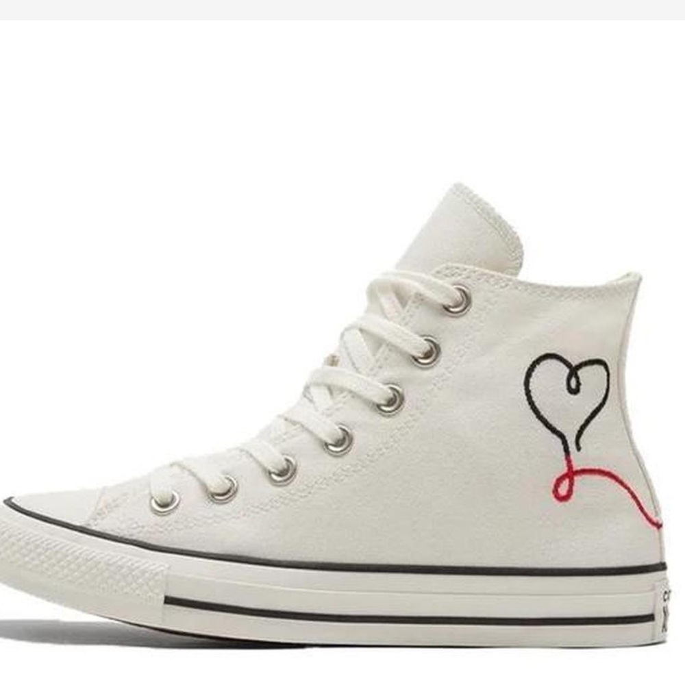 Chuck Taylor All Star  'Valentine's Day - Vintage White'